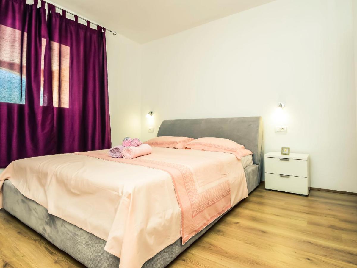 Holiday Home Marijana By Interhome Maslenica Bagian luar foto