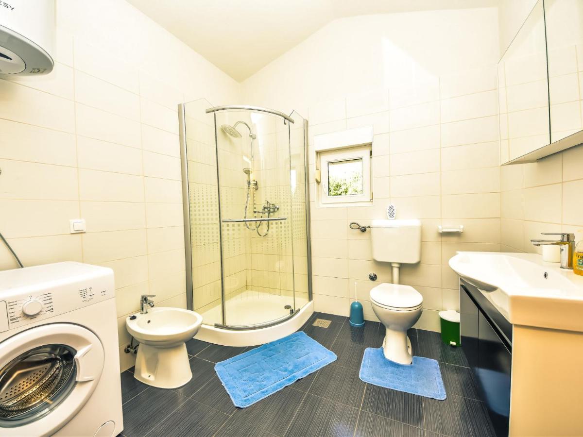 Holiday Home Marijana By Interhome Maslenica Bagian luar foto