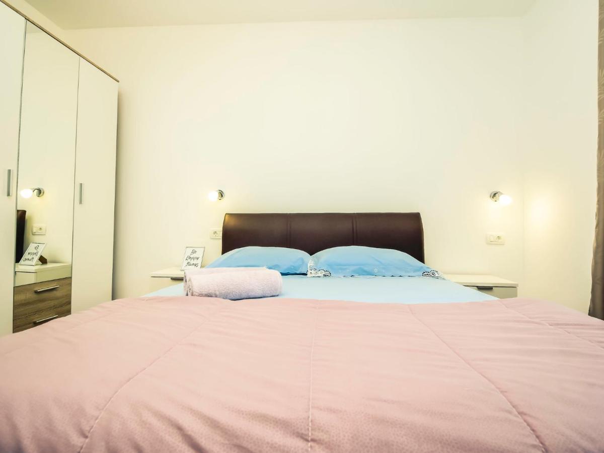 Holiday Home Marijana By Interhome Maslenica Bagian luar foto