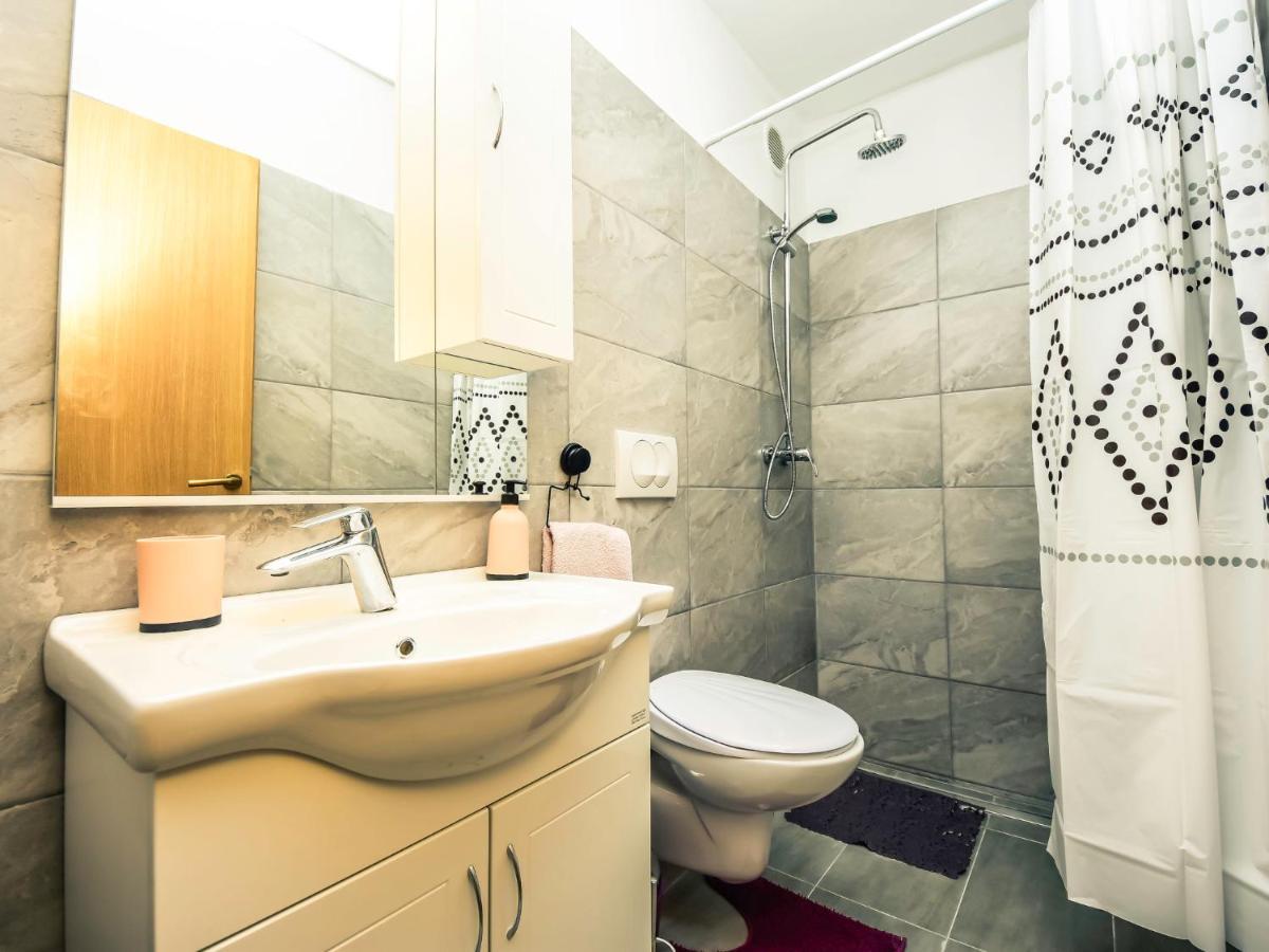 Holiday Home Marijana By Interhome Maslenica Bagian luar foto